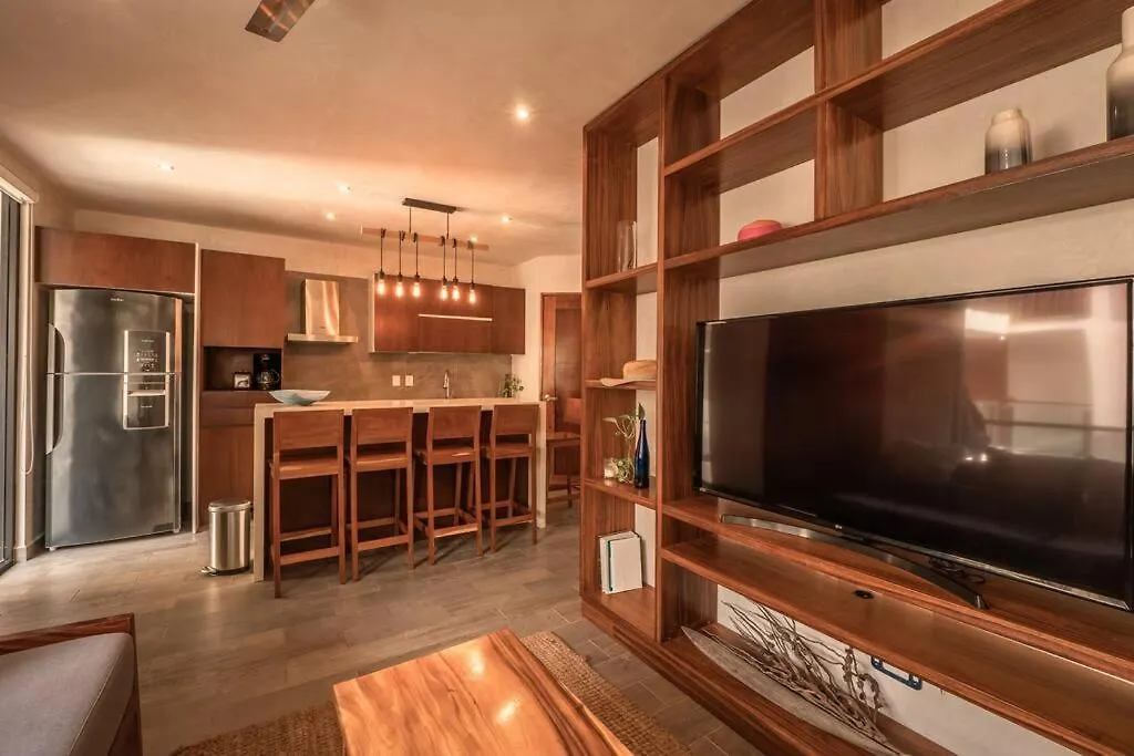 2Br, 2 Pools, Gym, 15Min From Beach Tulum Appartamento